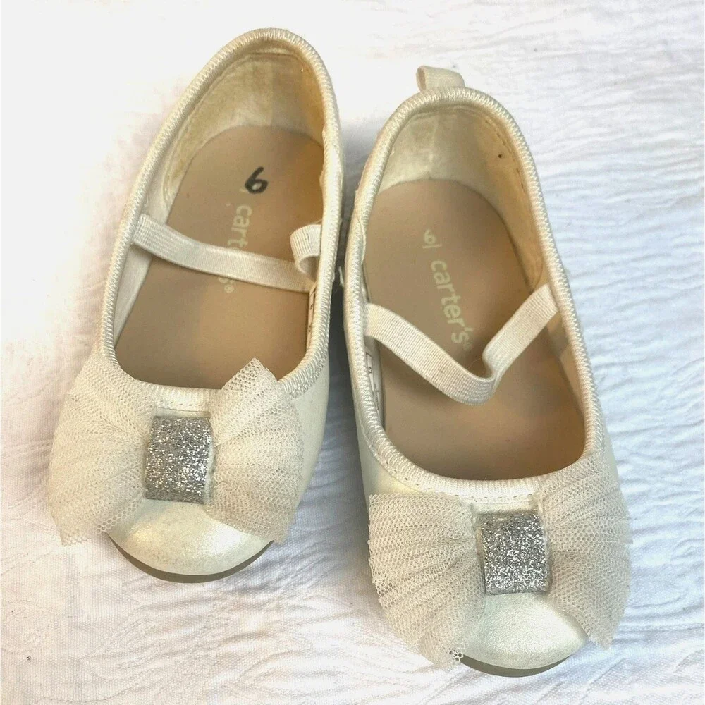 Toddler Girls Carter's Flat White Dress Shoes with Bow and Strap Size 6 Toddler